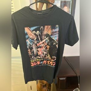 Men’s graphic tshirts vintage size small